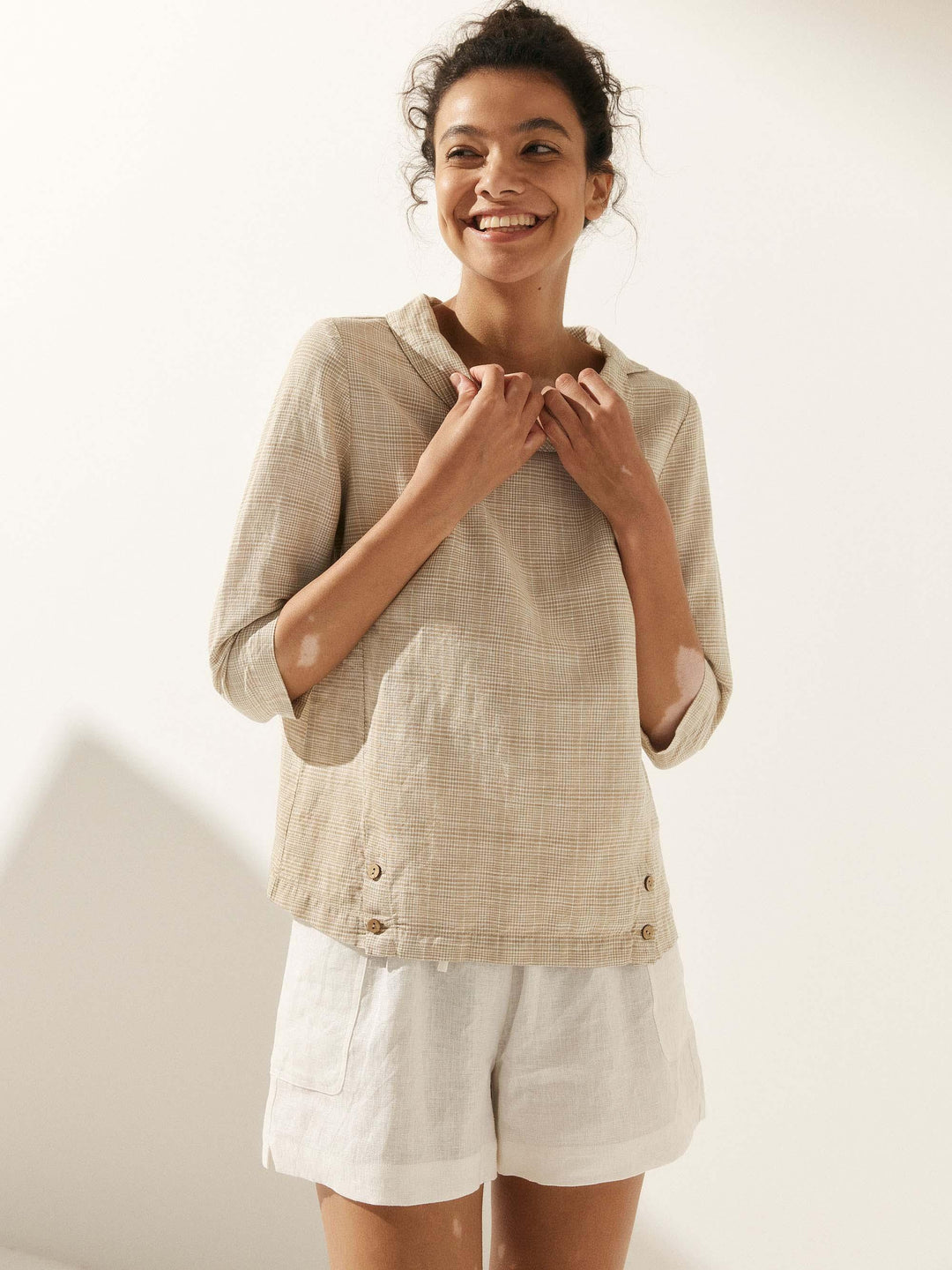Perquaza™ | Linen Soft-Fold Collar Top - Perquaza.com