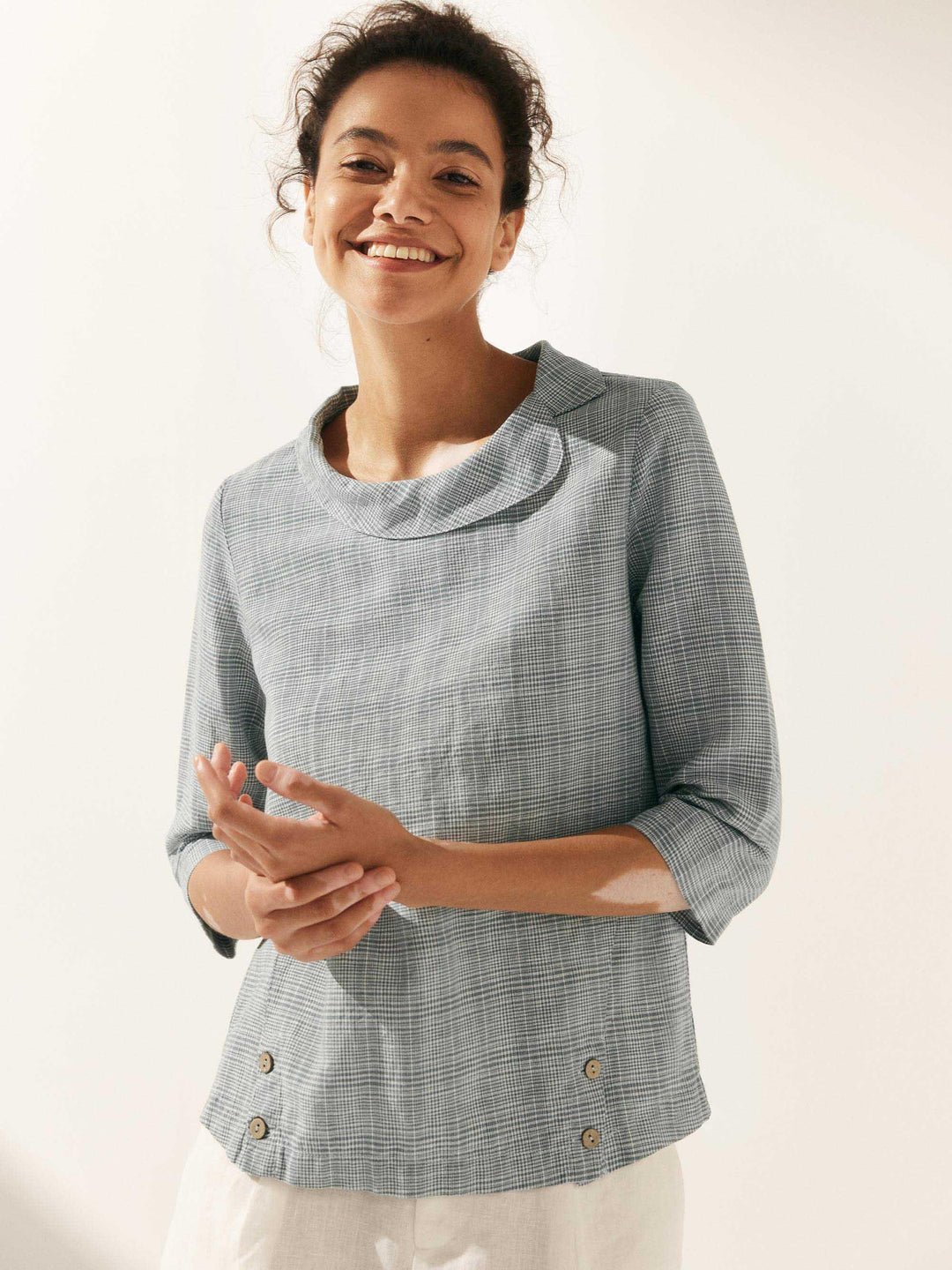 Perquaza™ | Linen Soft-Fold Collar Top - Perquaza.com